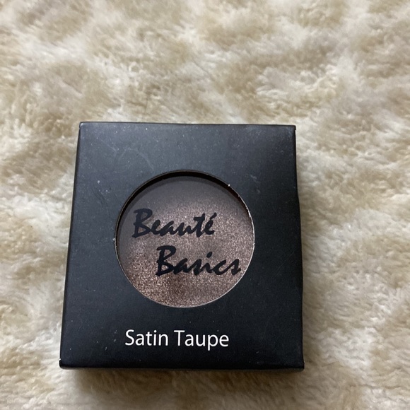 Beauty Bundle - Pacifica, Urban Decay, Hola Neon, SJP, & Beaute Basics💋 - Picture 9 of 10